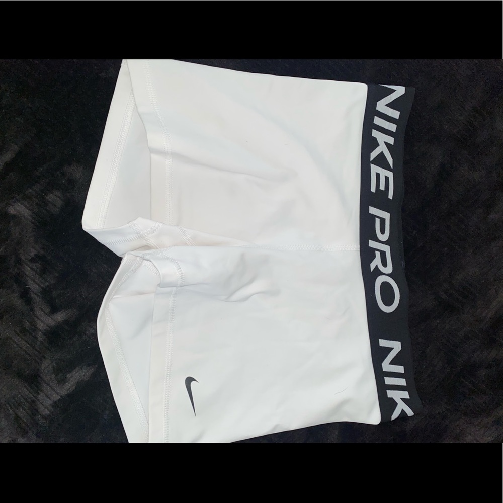 Nike pro shorts (white)